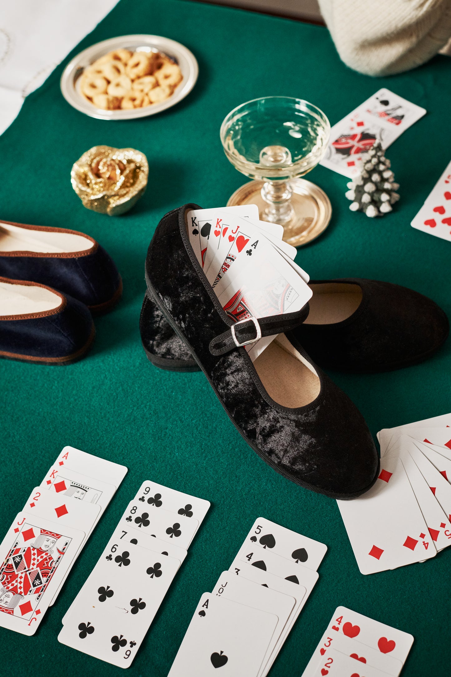 Mary Jane “Paris” – Handcrafted Velvet Friulane