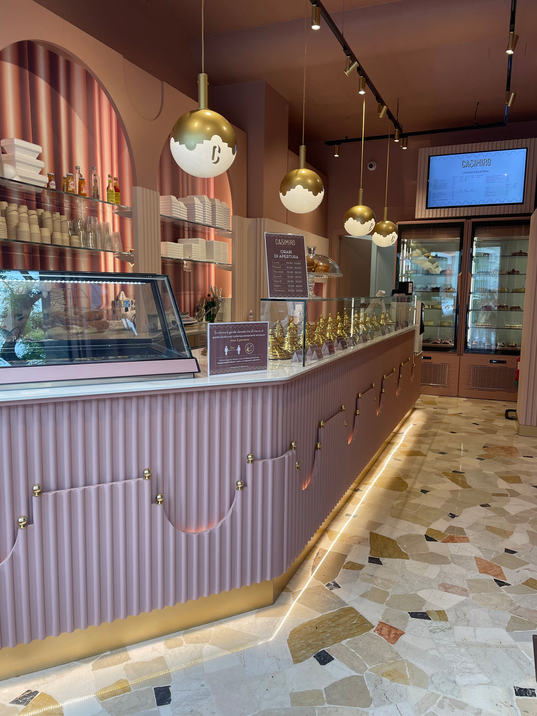 CASIMIRO: the new pink as f*** ice-cream brand  that just landed in Milan! - Tip